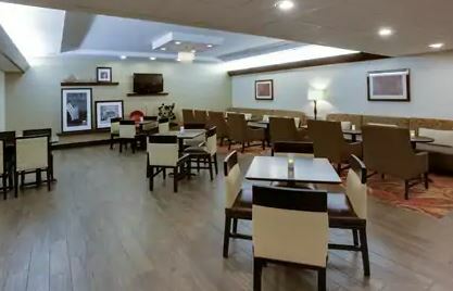 Hotel Hampton 3*